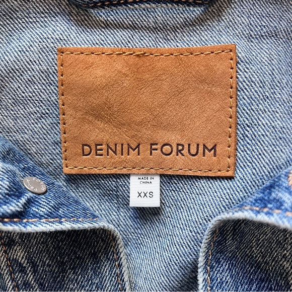 Aritzia Denim Forum Cropped Oversized Jean Jacket - Picture 4 of 7